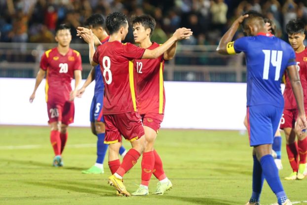 messi-lao-doan-dt-viet-nam-se-thang-singapore-5-0