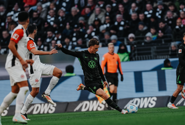 Eintracht Frankfurt vs VfL Wolfsburg (21:30 – 02/02)