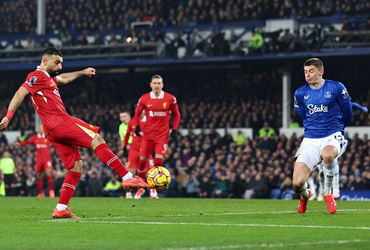 Everton vs Liverpool (02:30 – 13/02)