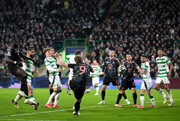 Celtic FC vs Bayern Munich (03:00 – 13/02)